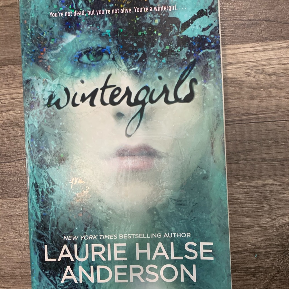wintergirls BOOK